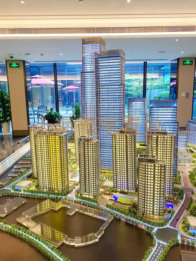 布：外滩天幕1715引领都市豪宅生活！瓦力娱乐棋牌@外滩天幕1715售楼处发(图5)